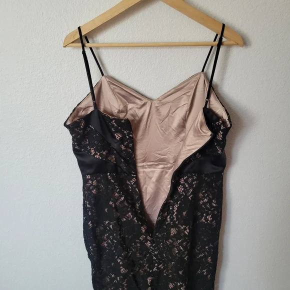 PARKER BLACK Lace Cocktail Dress - Picture 7 of 8